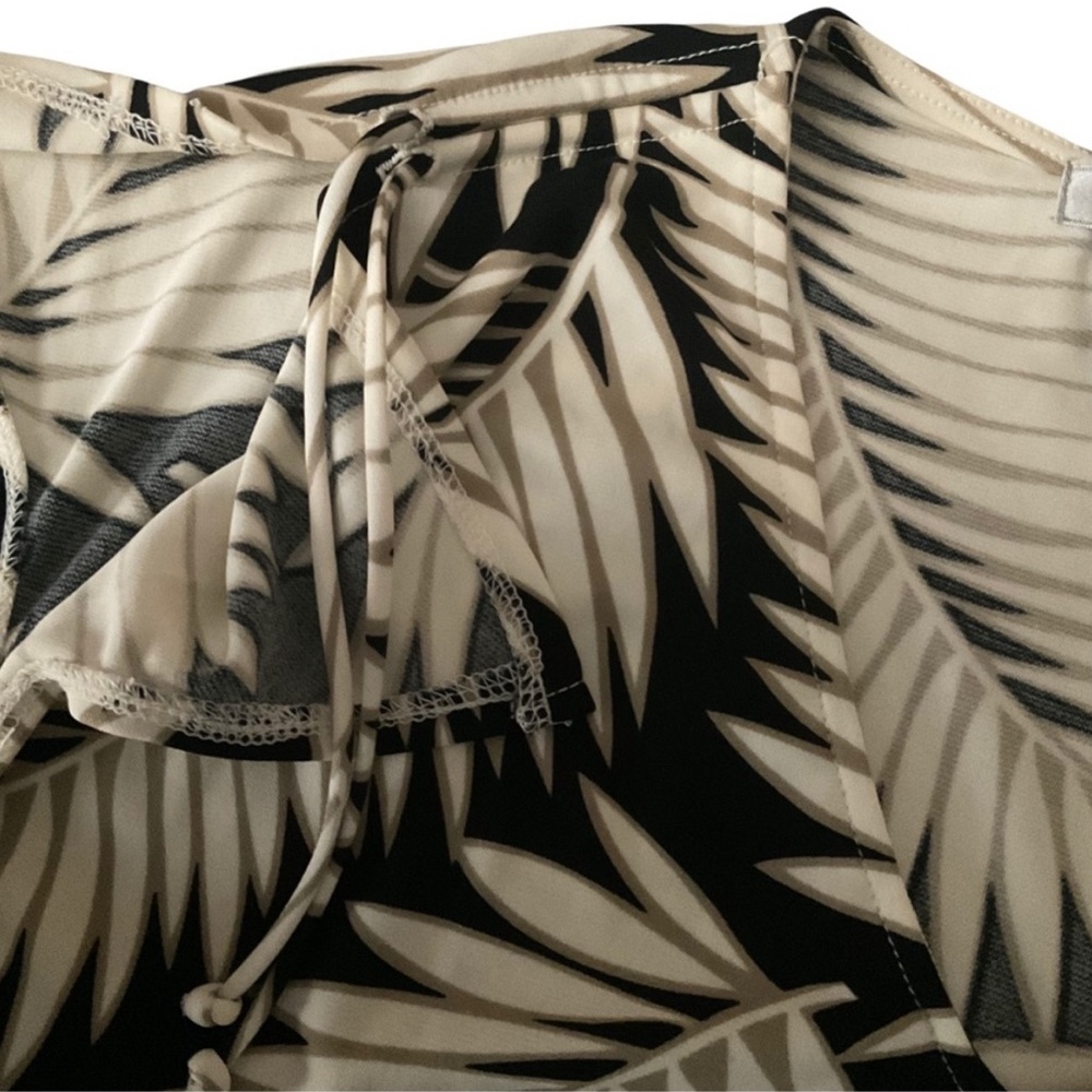 EUC NINE WEST Tropical Sleeveless Blouse pullover tie sleeves Size Medium - Picture 3 of 4